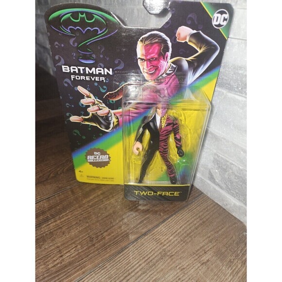 Spin Master Other - DC Comics Batman Tommy Lee Jones as Two-Face Retro Collection Action Figure